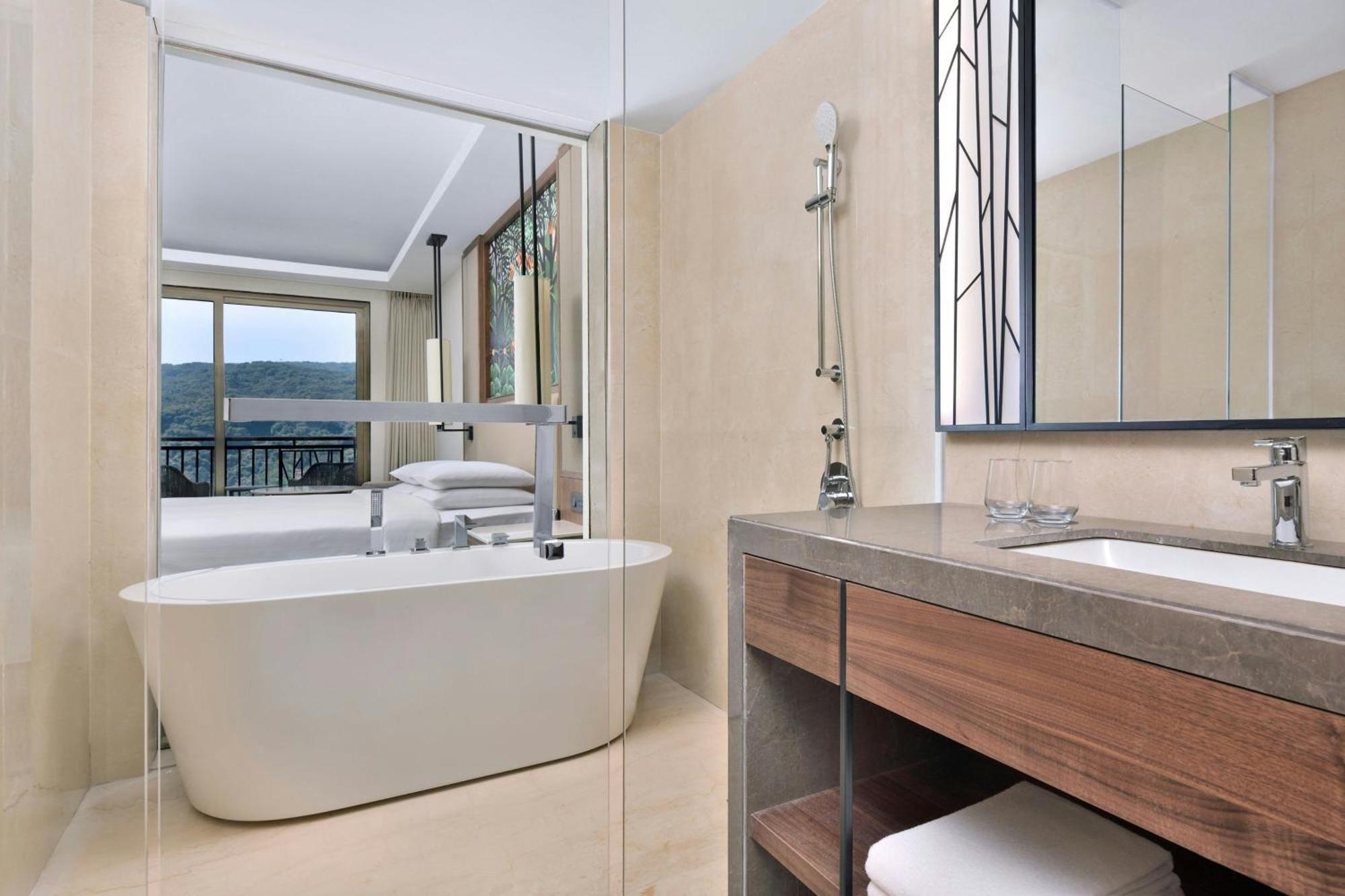 Courtyard By Marriott Mahabaleshwar Ξενοδοχείο Εξωτερικό φωτογραφία