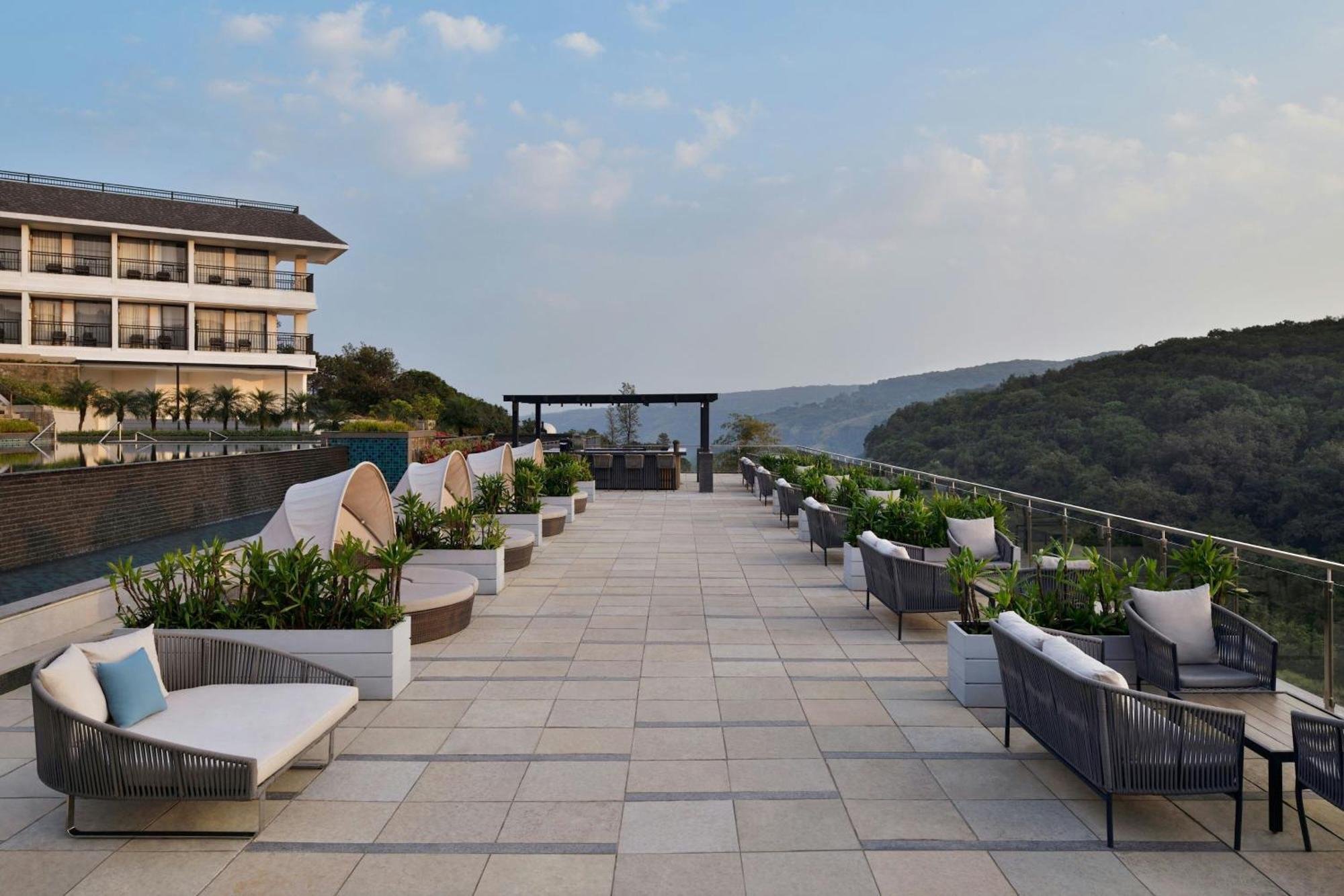 Courtyard By Marriott Mahabaleshwar Ξενοδοχείο Εξωτερικό φωτογραφία
